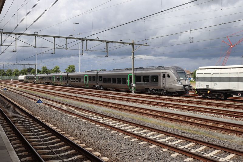 Gloednieuwe Zweedse Civity door Nederland getrokken